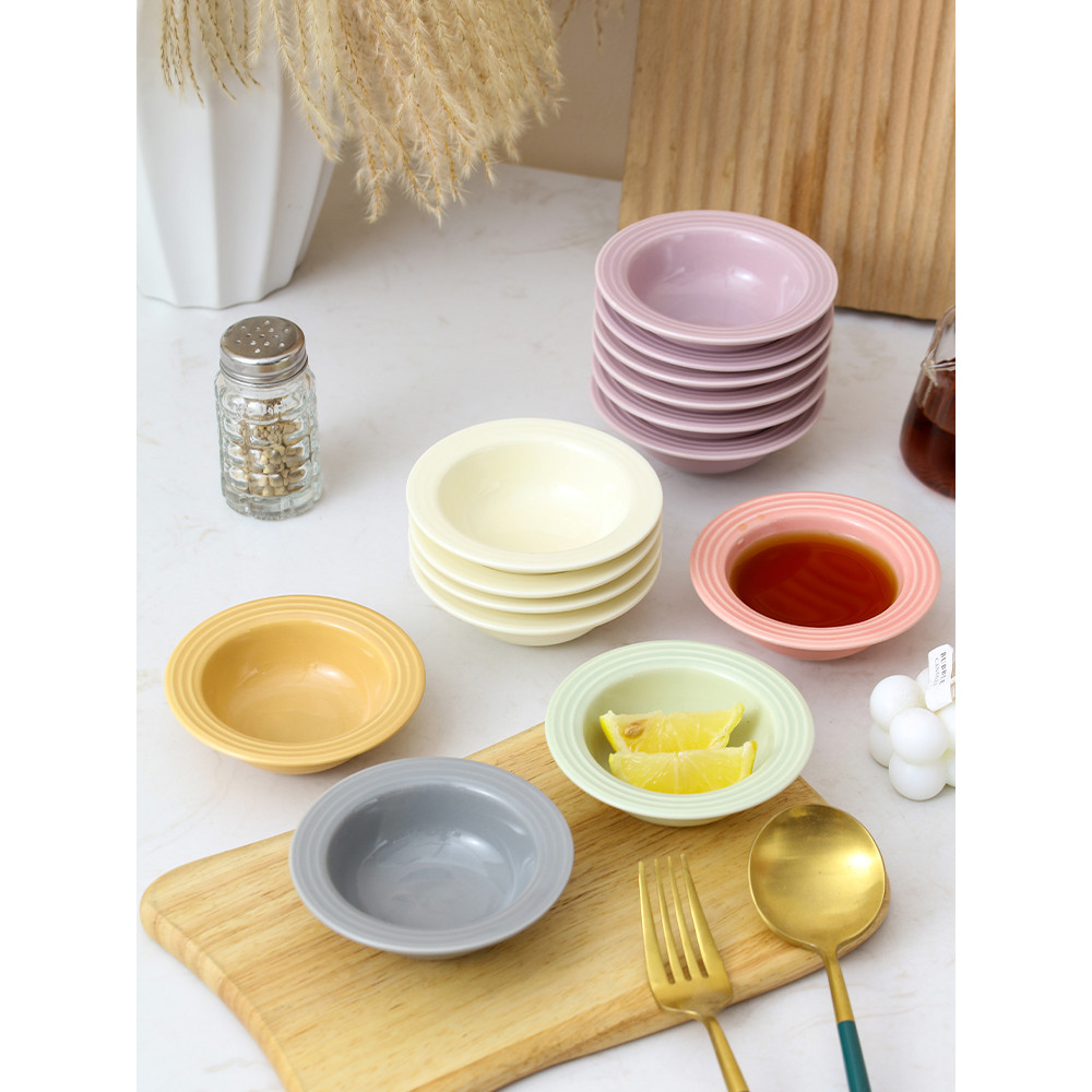 Prato de chapéu de palha estilo creme, prato de cerâmica para tempero, molho de soja doméstico, prato de vinagre, pote q