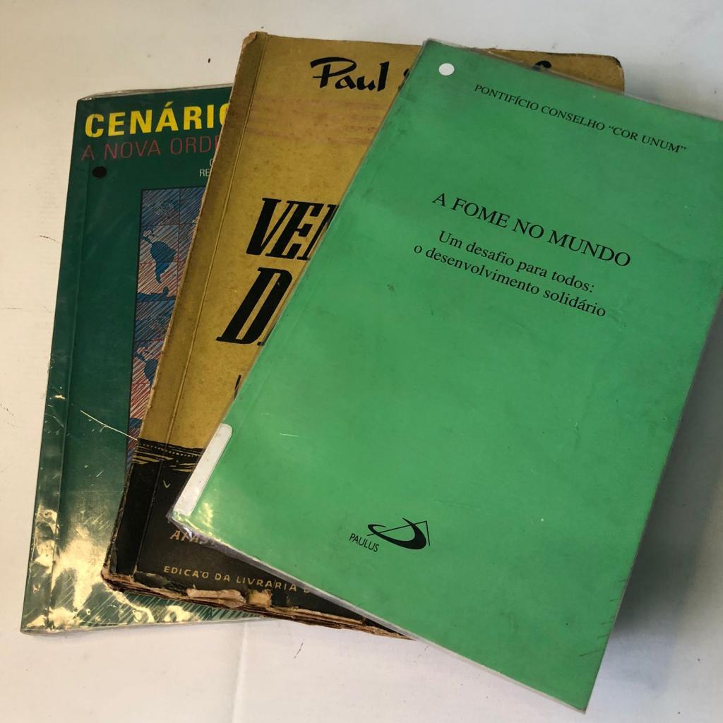 Kit 3 Livros Os vencedores da fome e A fome no mundo e Cenário Mundial nova ordem internacional