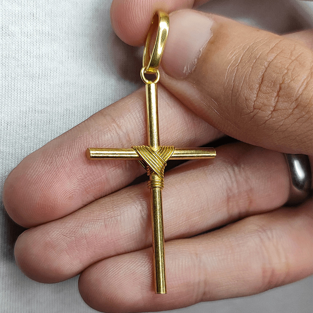 Pingente Medalha Crucifixo Cruz Bastão Aramado 100% Moeda Antiga