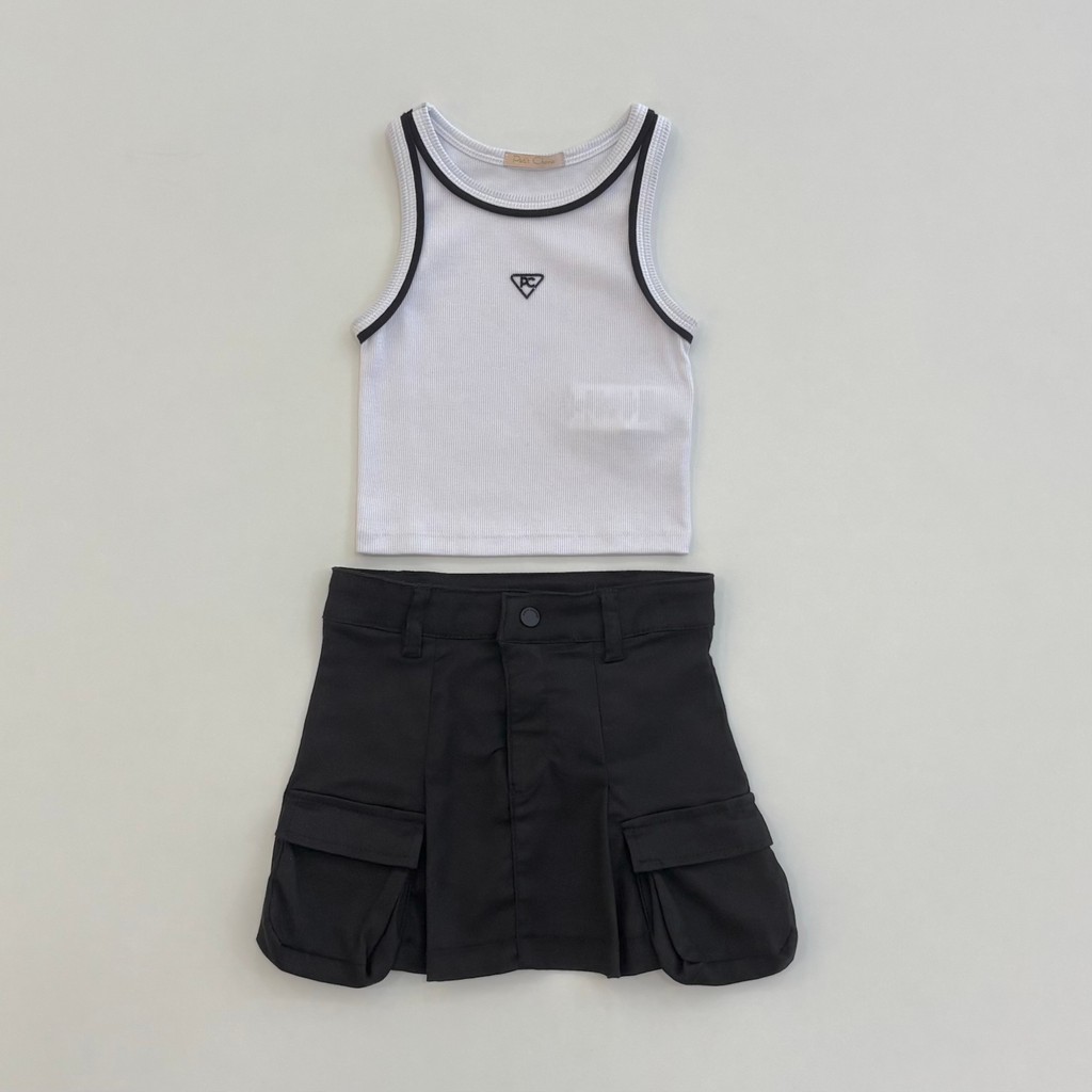 Conjunto Infantil Menina Petit Cherie Blusa Branca e Shorts Saia Preto Verão Moda Kids