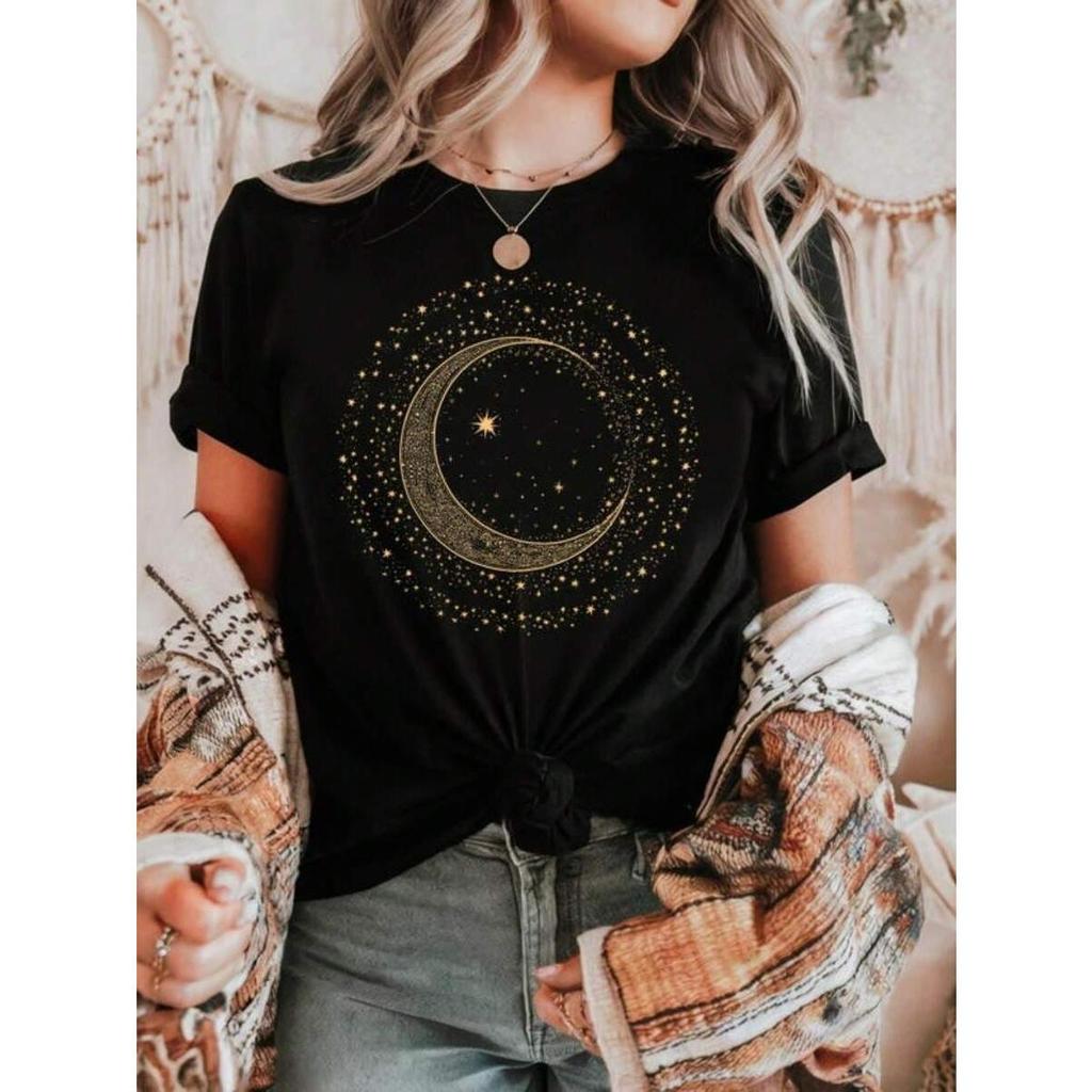 Tshirt Feminina Estilosa Camisa Estampada Círculo de Lua e Poeira das Estrelas Estampada Lançamento Camiseta 100% Algodã