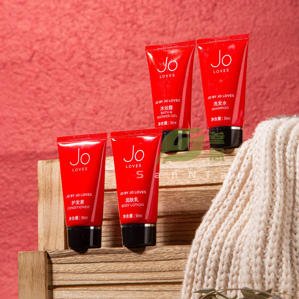 Conjunto de Viagem JO LOVES Citrus Love Series: Shampoo, Condicionador, Sabonete Líquido e Loção 50ml