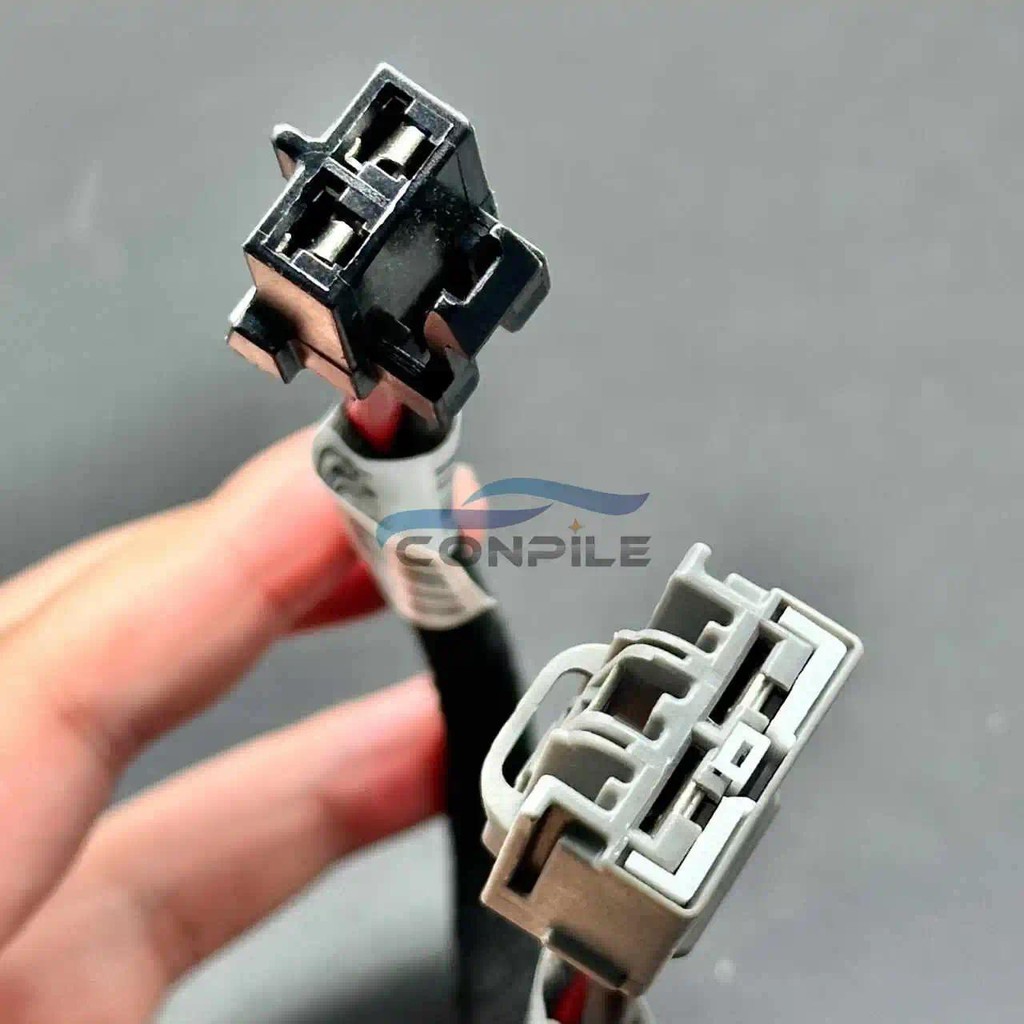 1Pc Para Buick Novo GL8 Cruze Regal Lacrosse Chicote Plug Ar Condicionado Ventilador Velocidade Do Fio