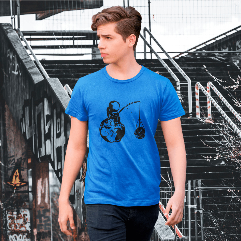 Camiseta Basica Astronauta pescando REF 7014
