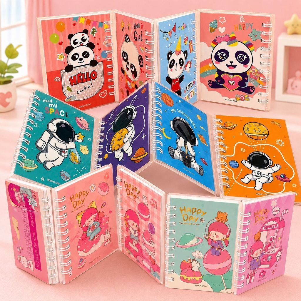 Conjunto 4 Mini Caderninhos Cute com Temas Panda Espaço e Girl Kawaii