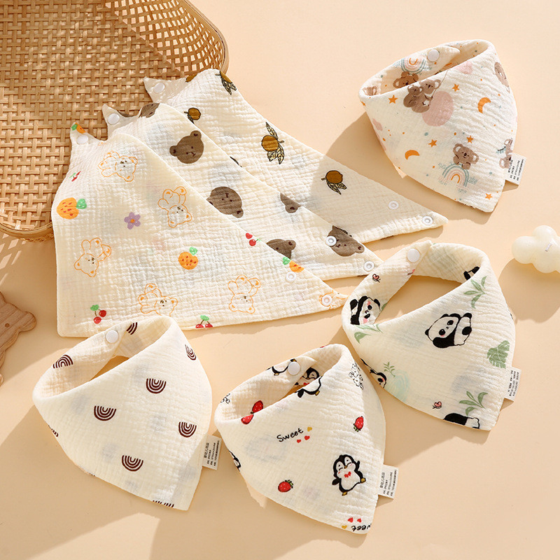 Kit C/3 Babador Bandana De Bebê Fofo Material 100% Algodão 23cm X 18cm - Modelo Sortidas