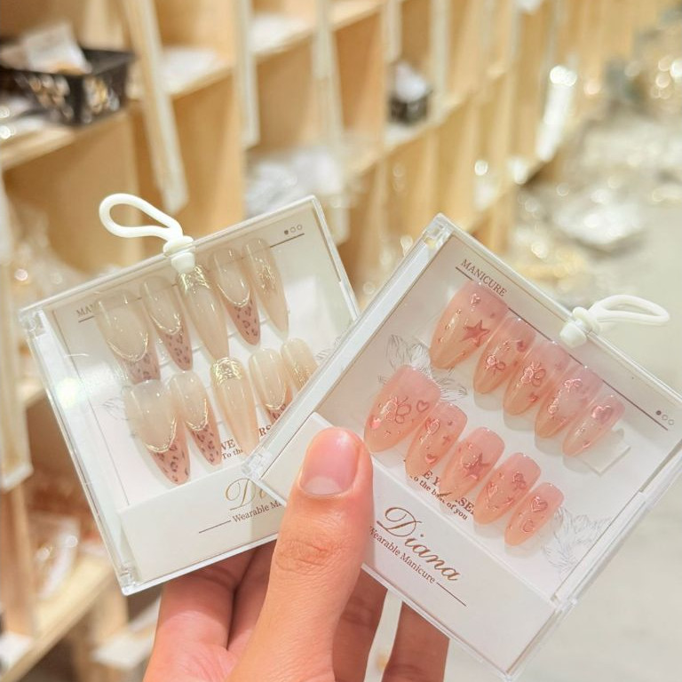 Unhas Postiças Decoradas Femininas Nude Luxo com Dourado – Casamento, Festa e Dia a Dia