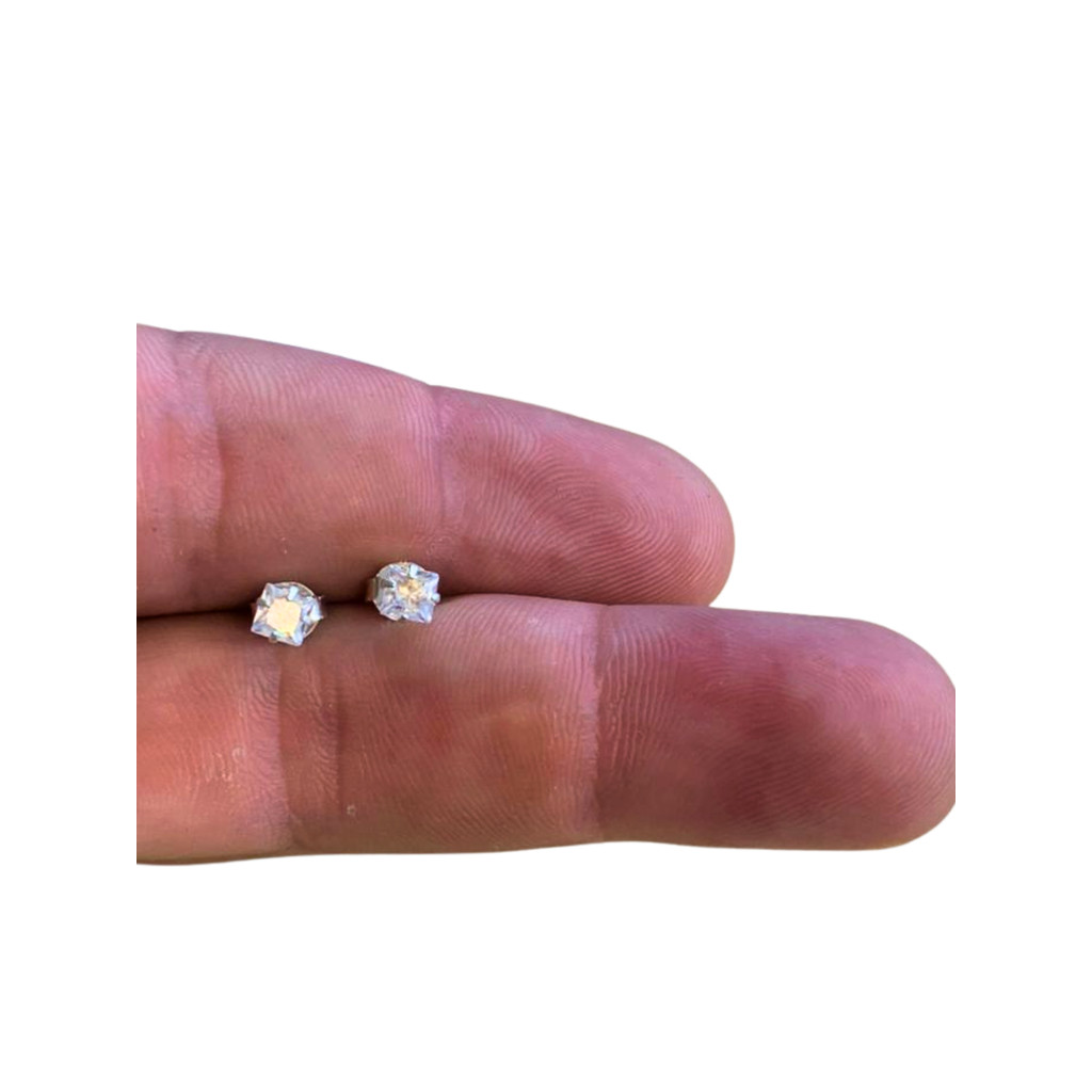 Brinco Prata 925 Ponto De Luz Quadrado 4mm