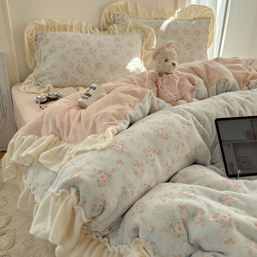 Estilo coreano pequeno Floral leite veludo cama conjunto de quatro peças inverno engrossado estilo princesa Coral veludo