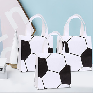 18 Sacolas de Presente com Estampa de Bola de Futebol - Sacolas Duráveis de Poliéster com Tema Esportivo Preto e Branco 