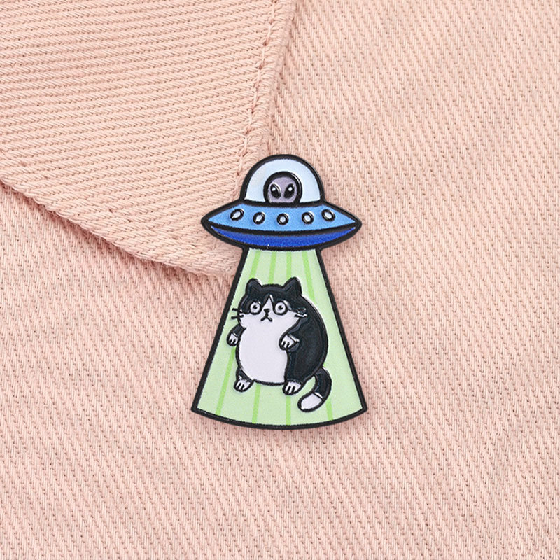 UFO Abdutor Gato Broche Pino Alienígena Nave Espacial Emblemas Animais Mochila Acessórios Presente Para Amigos