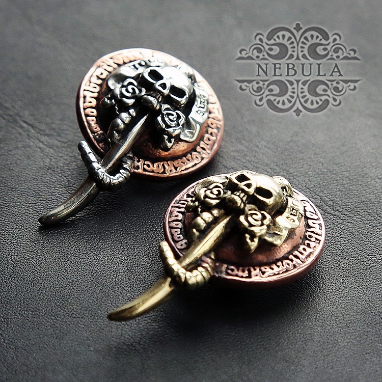 Crânio de cobre branco fundo de bronze lâmina afiada rosa puro Original artesanal fivela de pano DIY fivela decorativa-a