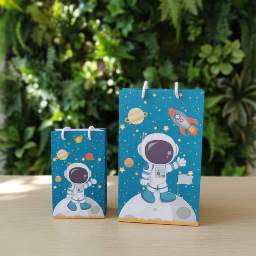 20 Sacolinhas Surpresa Tema  personalizado ASTRONAUTA/ESPAÇO - Lembrancinha de festa