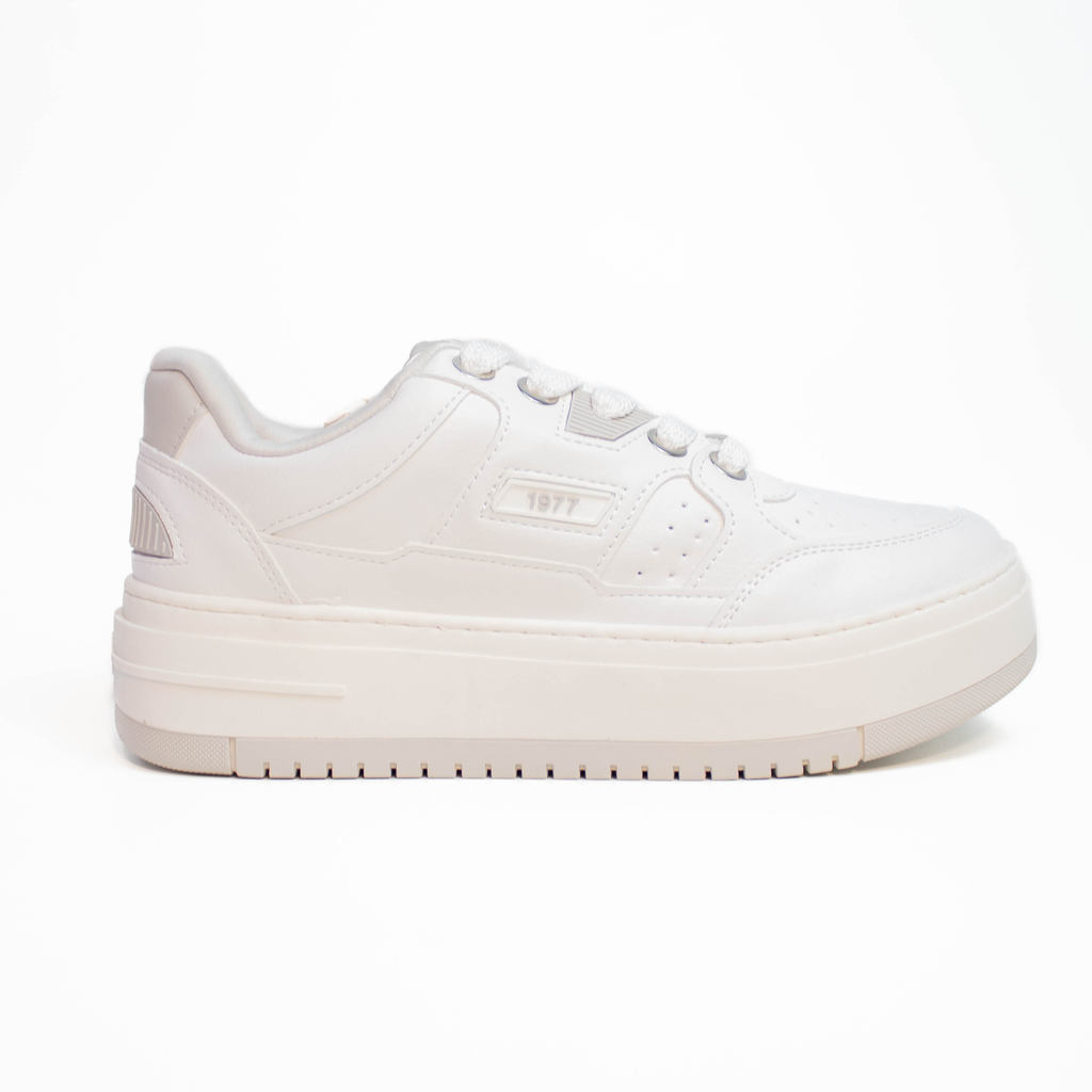 Tênis Via Marte Casual Feminino Branco Confortável Urbano Dia a Dia Leve Original