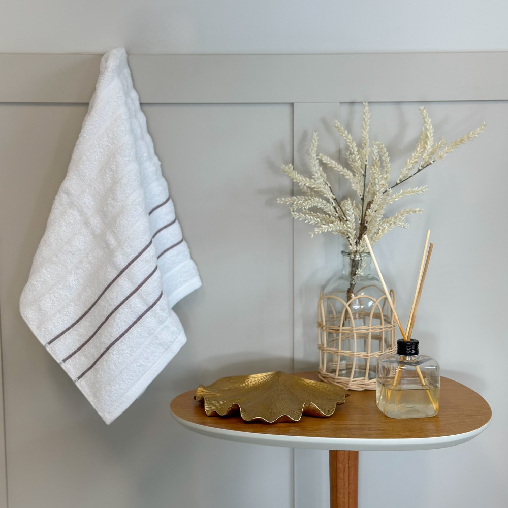 Kit Toalha de Rosto Wave Brancas Algodão 450g/m2 Hotel e Airbnb