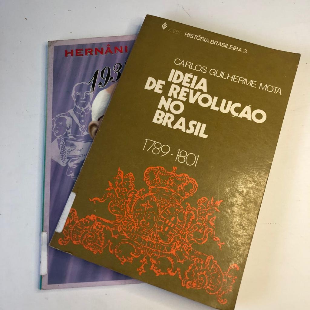 Kit 2 Livros Breve Historia da revolução de 32 e Ideia de revolução no Brasil 1789-1801