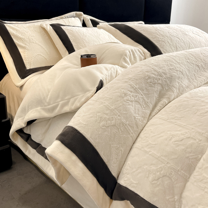 Inverno esculpido leite veludo conjunto de quatro peças 2024 novo estilo Coral flanela colcha capa de três peças conjunt