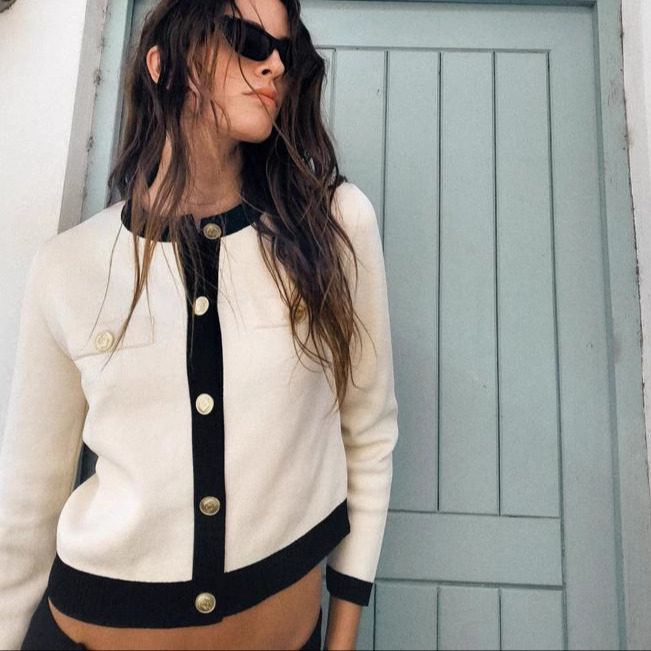 Primavera novas malhas femininas com peito dourado 1822106 — imagem 2 de 2