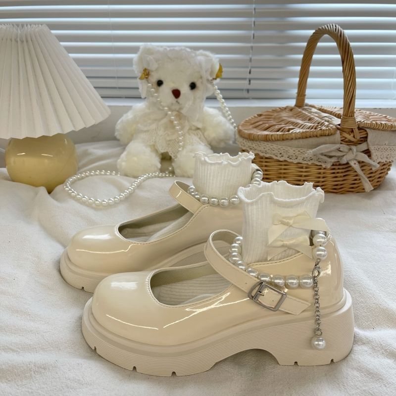 Sapatos femininos de tamanho grande pés largos 41-44 estilo britânico branco pequeno sapatos de couro feminino de sola g