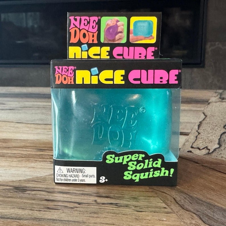 Needoh Cube Squeeze Toy – Alivie o estresse, melhore a concentração e promova o desenvolvimento de crianças e adultos.