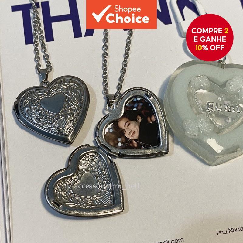 Colar Com Medalhão Em Formato De Coração-Pingente De Amor Aço Inoxidável Padrão Gravado , Presente Moderno