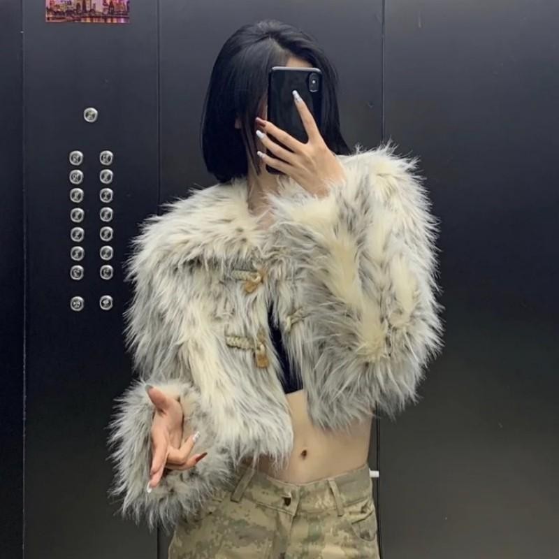 [Novo estilo] MJ Hot Girl Retro Little Wildcat Casaco de pele de raposa ecologicamente correto feminino estilo curto ver