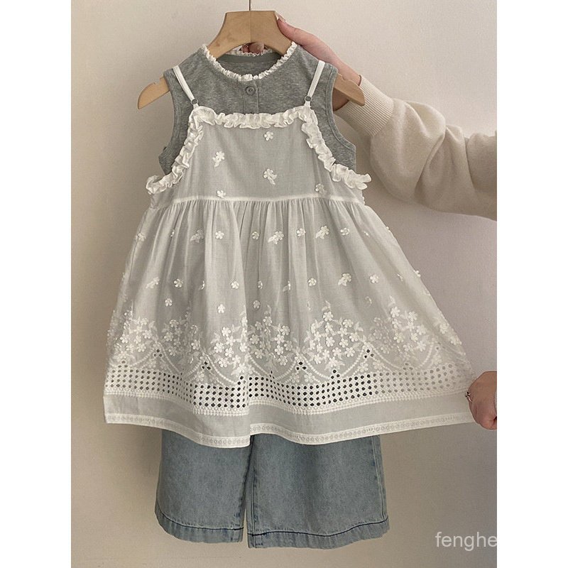 Conjunto de três peças para meninas: colete de renda estilo coreano, vestido bordado com renda + jeans soltinhos, novo e