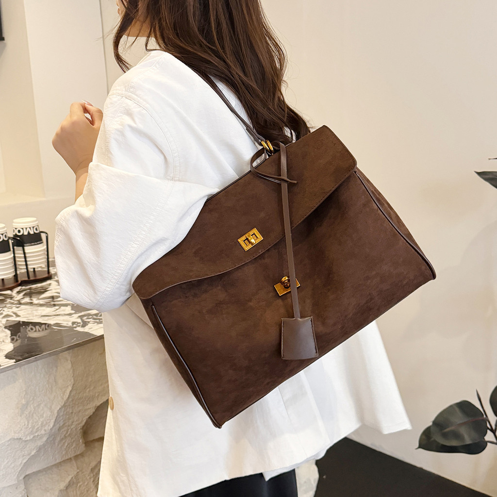 Pasta retrô de grande capacidade feminina 2025 outono inverno novo estilo moda Casual bolsa de ombro High-End All-Match 