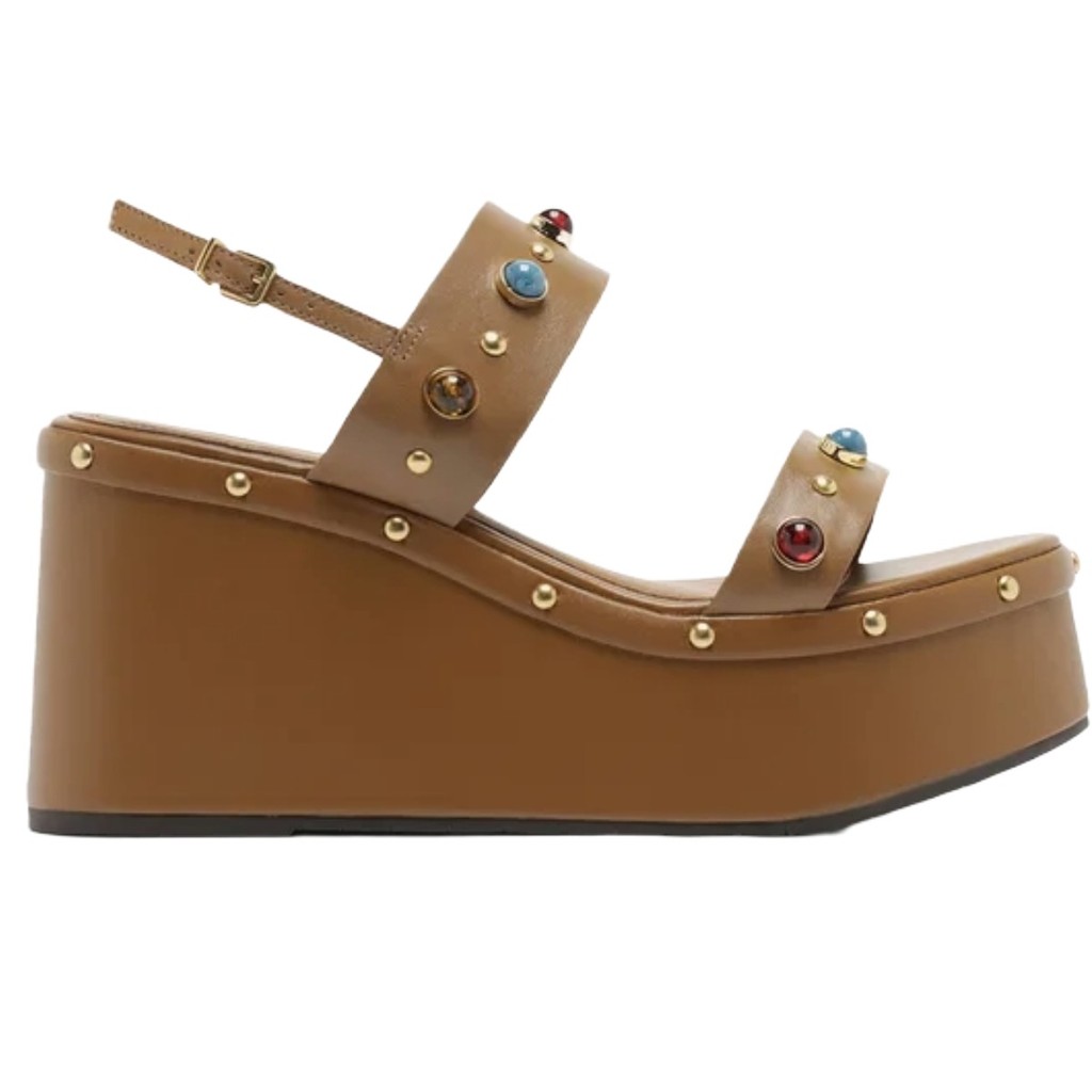 SANDALIA AREZZO PLATAFORMA  ANABELA COURO MARROM COM TACHAS