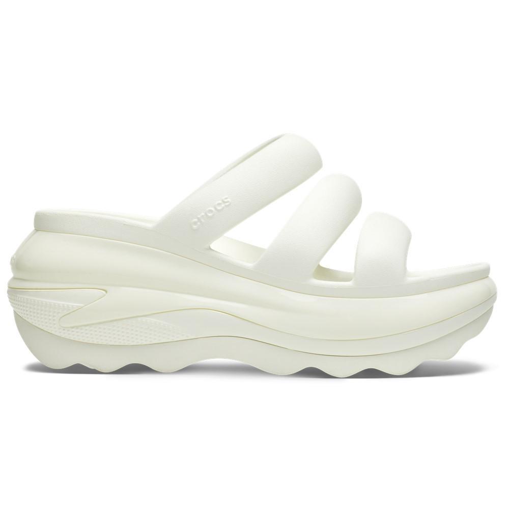 Sandália crocs classic mega crush triple strap chalk