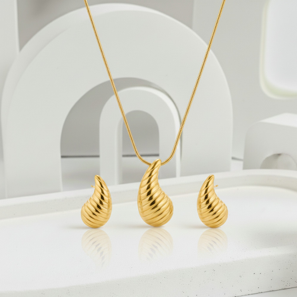 Conjunto de Colar e Brincos em Formato Concha Bold Texturizado | Feminino | Banhado Ouro 18K | Antialérgico | Semijoia