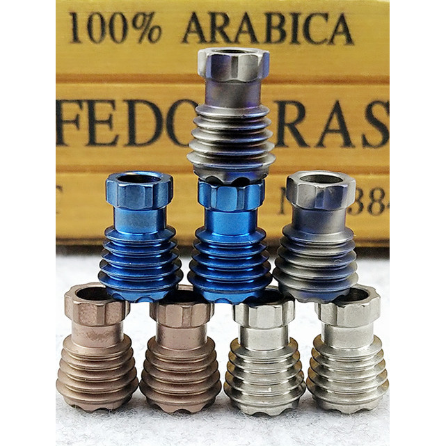T liga de titânio faca pingente Torpedo tipo guarda-chuva corda pingente ao ar livre EDC faca pingente TC4 pingente guar