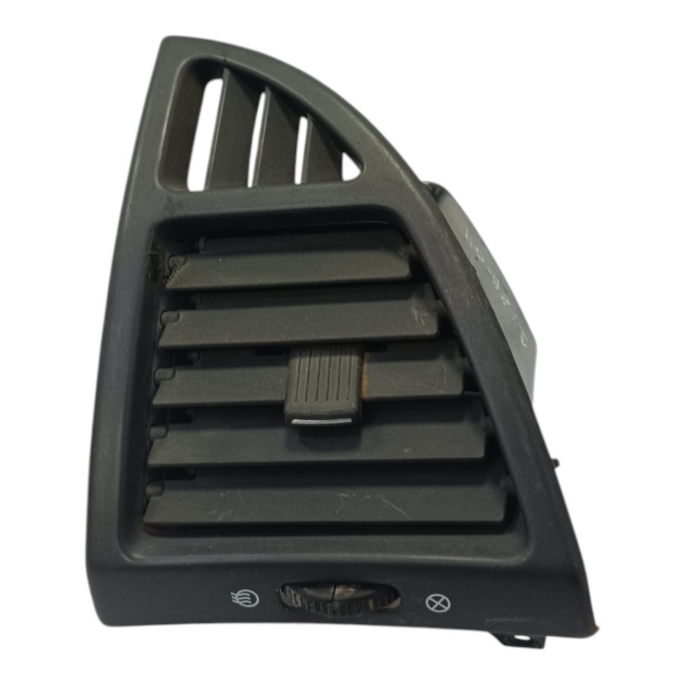 Moldura Difusor Ar Esquerd Chery Cielo 2010 M115305071