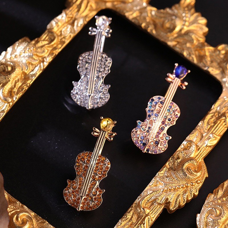Cross-Border europeu americano violino instrumento Musical broche senhoras High-End guitarra elétrica diamante luz luxo