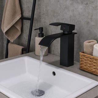 Torneira Banheiro Lavabo Monocomando Quadrada Cascata Black em Oferta na Shopee