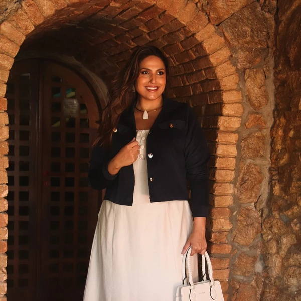 Jaqueta Plus Size Cropped Feminina Com Botões Veludo Cotelê Inverno Dia a Dia Casaco