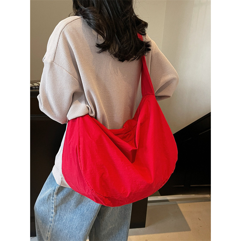 Coreano preguiçoso bolsa de lona estilo coreano pequeno Fellow solto sentimento vermelho ins estilo 2026 Super quente bo