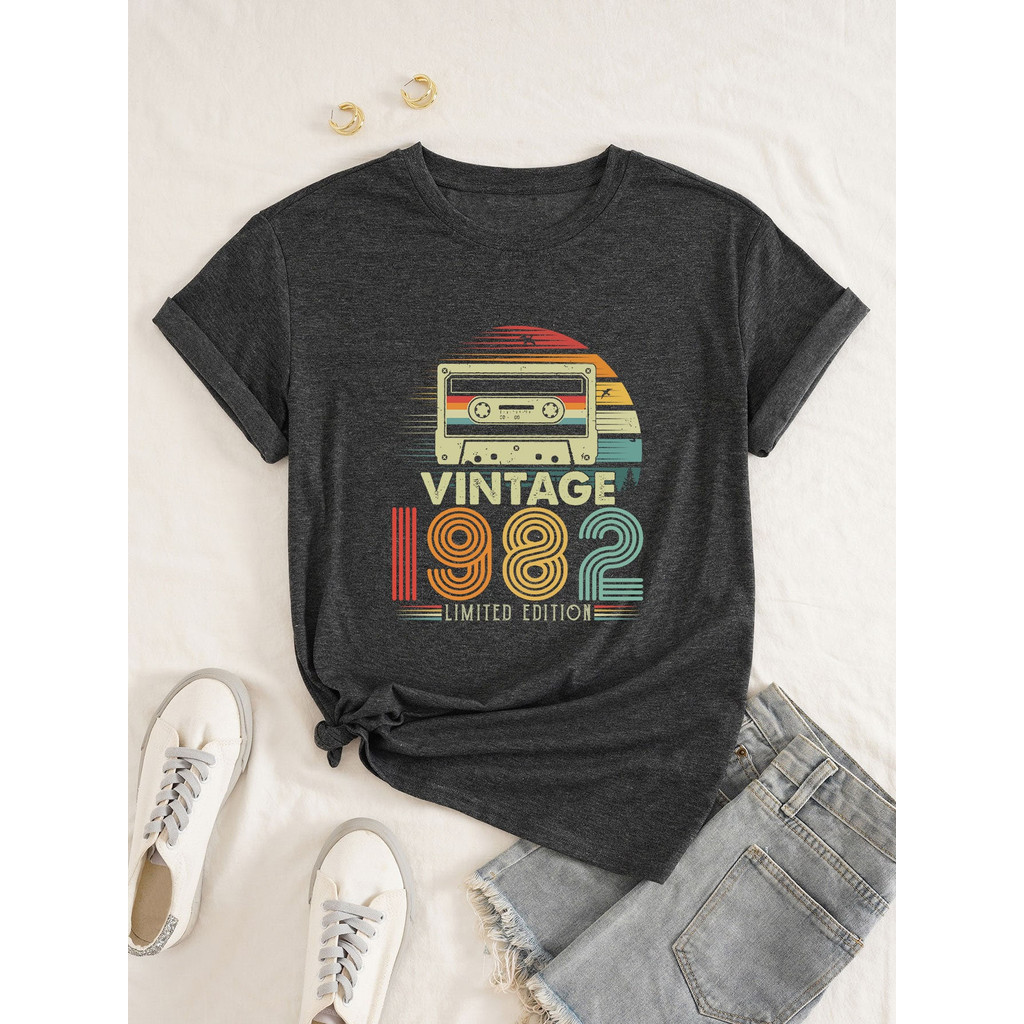 Tshirt Feminina Estilosa Estampada 1982 Vintage Lançamento Camiseta 100% Algodão Camisetão Camisa Oversized Plus Size  J