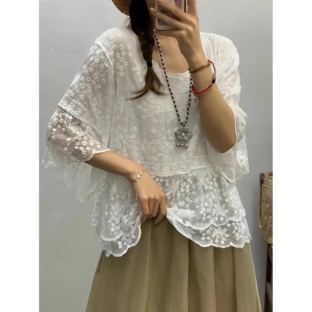 Blusa de Tricô Vintage com Renda Bordada para o Verão, Decote em V Solto, Manga Três-Quartos, Efeito Emagrecedor para Mu