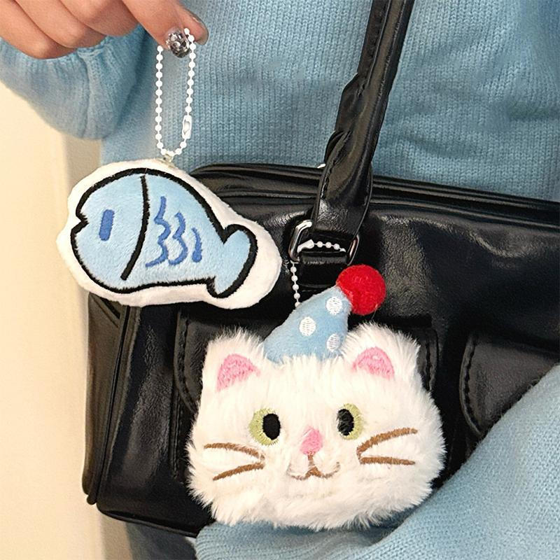 Pingente de pelúcia fofo de pinguim e gatinho, decoração de chaveiro para meninas, novo design em formato de peixe.