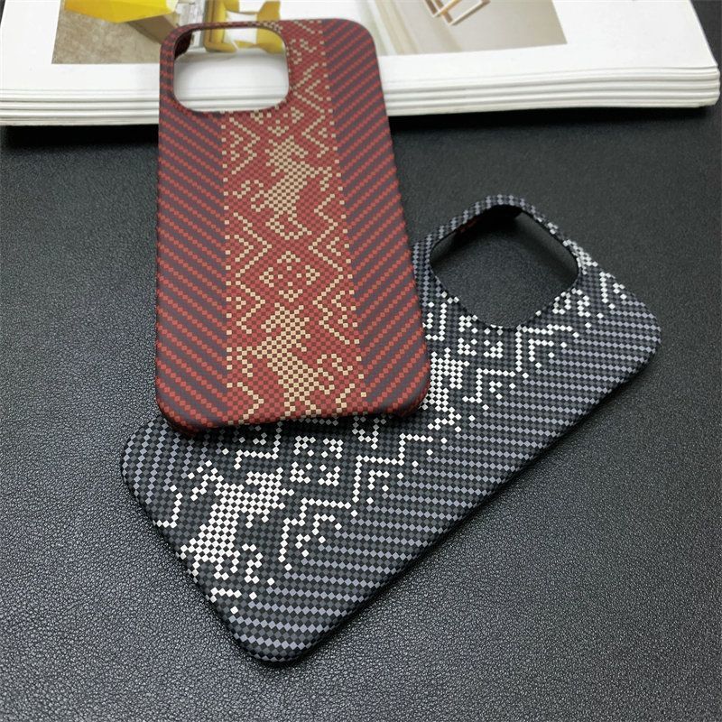 Capa para celular OnePlus 15T 15 ace6 ace5, padrão de fibra de carbono, pintada, semi-revestida, com furos grandes, anti