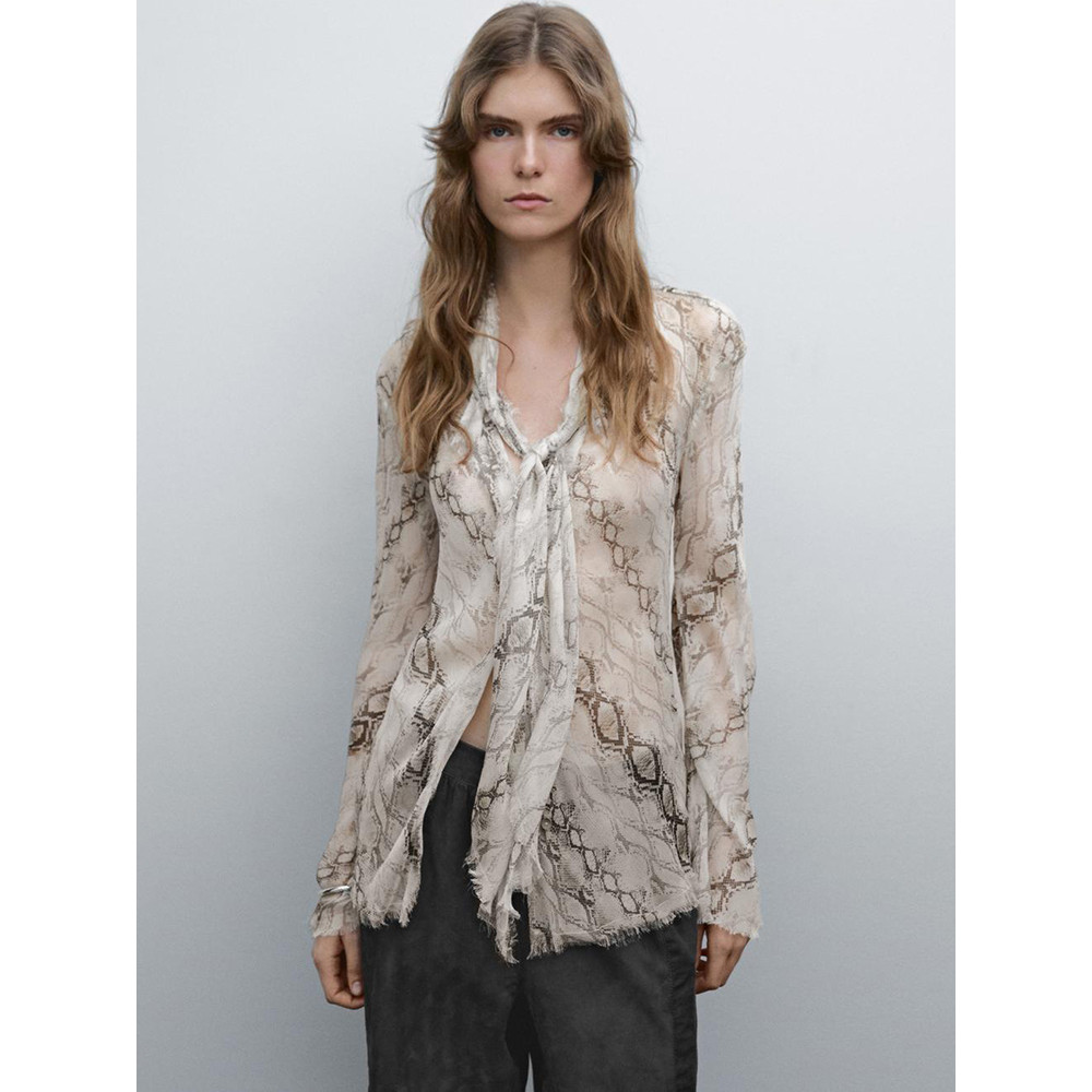 MD Camisa feminina primavera verão francesa Semi-perspectiva leve elegante estampa de cobra cachecol gola camisa de mang