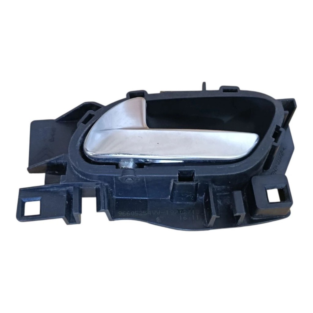 Maçaneta Interna Traseira Esquerda Peugeot 208 2014 2018 - Peugeot - 208 - 2014 - 1.2 Turbo - PN: 303966