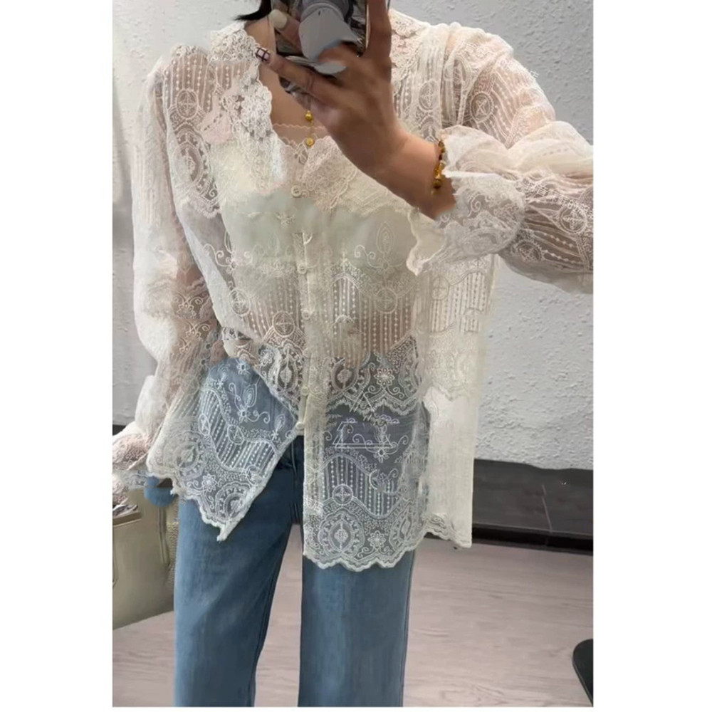[Chá Branco] 2025 Primavera Novo Estilo Renda Renda Francesa Crochê Camisa de Fundo Oco