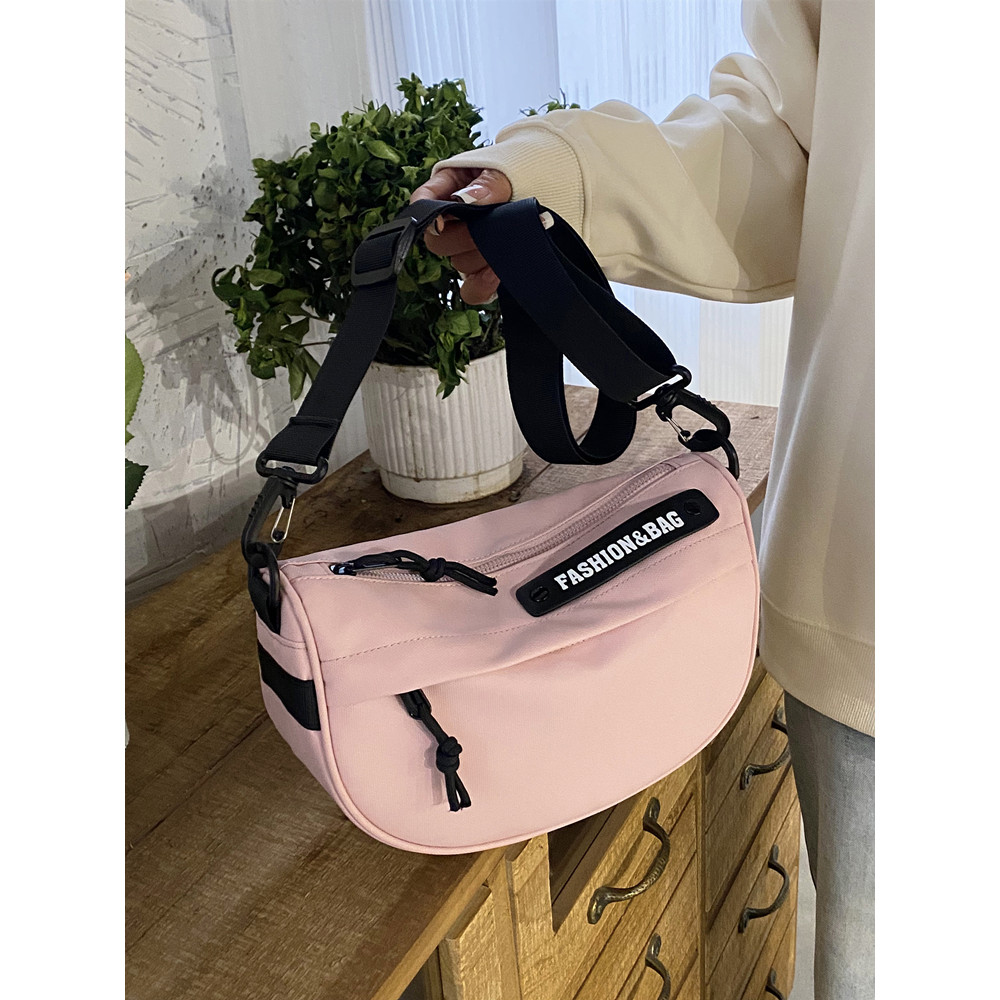 Nicho leve saco feminino 2026 novo estilo Commuter All-Match Super quente saco do mensageiro lazer esportes bolinho saco