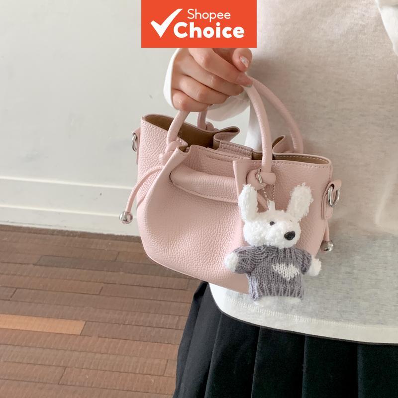 Bolsa Bucket Mini Sakura Rosa Pêssego em PU com Pingente de Pelúcia de Coelhinho | Bolsa Transversal Magnética Coreana