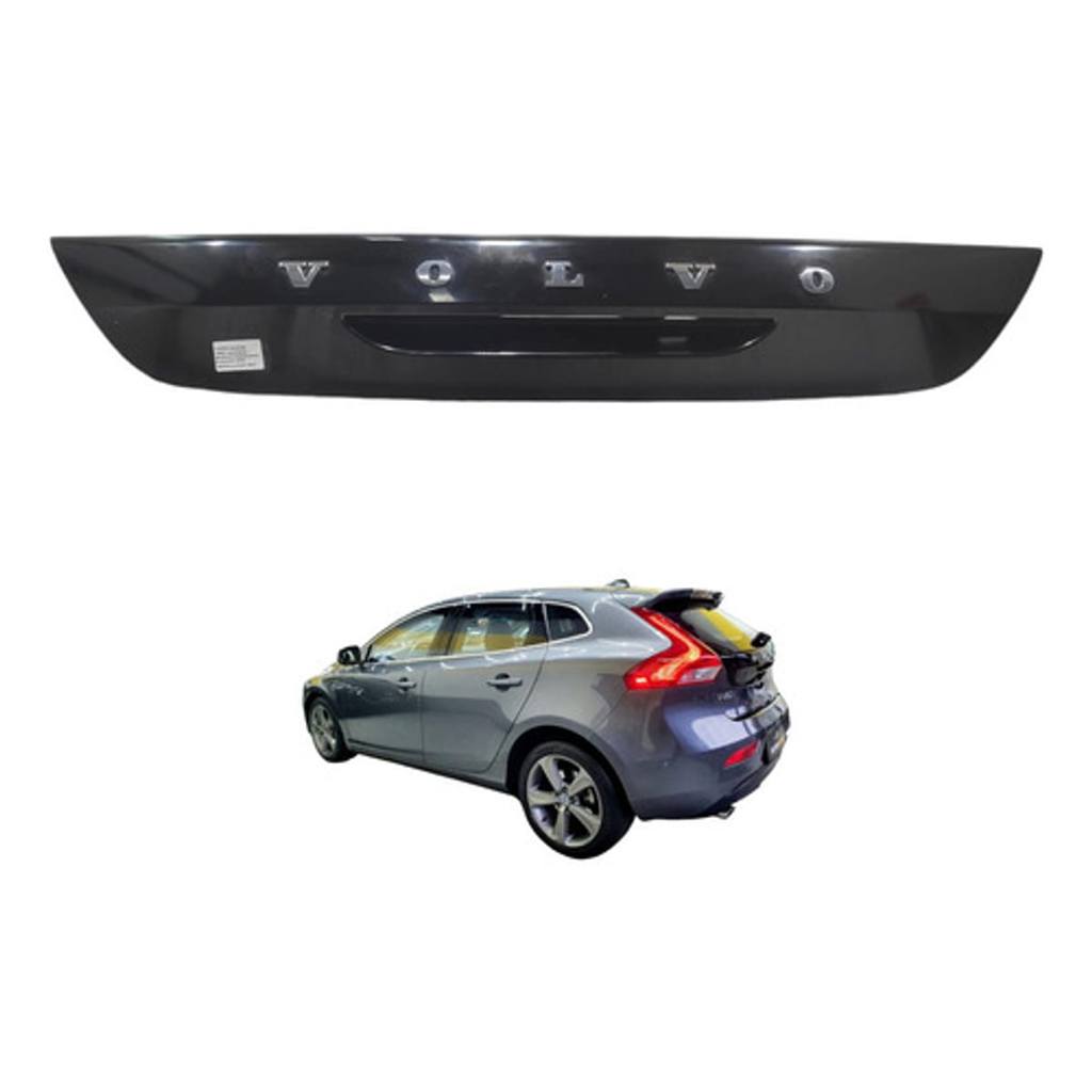 Aplique Friso Emblema Tampa Traseira Volvo V40 T4 2017