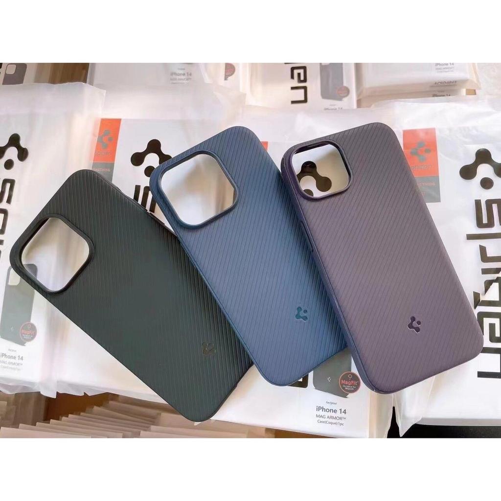 Spigen Mag Adequado para Apple iPhone17/16 // 15/13Pro 14 Pro max MagSafe Magnético 12 Capa de telefone Capa macia de Si