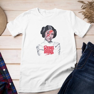 Camiseta Masculina Feminina Oversized Estampa Princesa Leia "Rebel Rebel" Bowie Crossover Star Wars T-shirt Streetwear