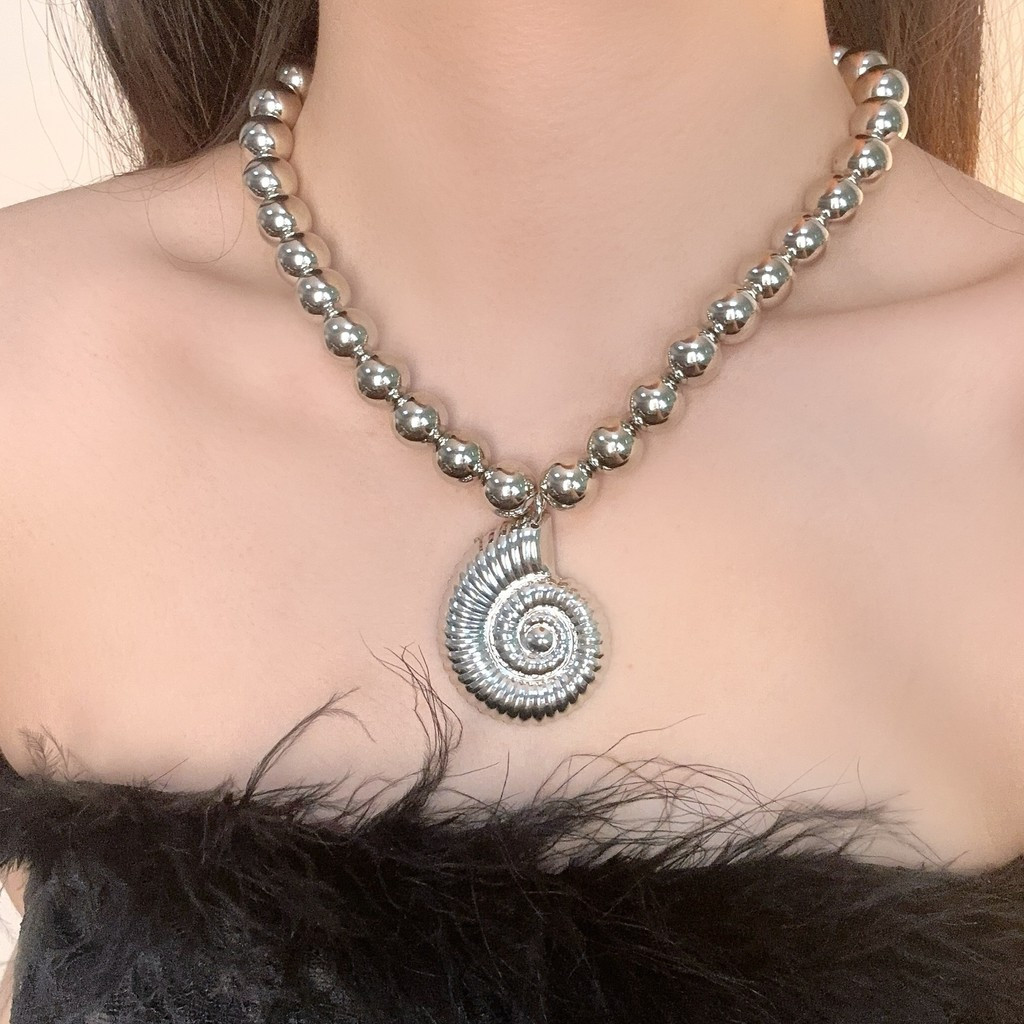 Colar de pérolas em forma de concha estilo oceano feminino simples concha estilo Metal colar colar de nicho